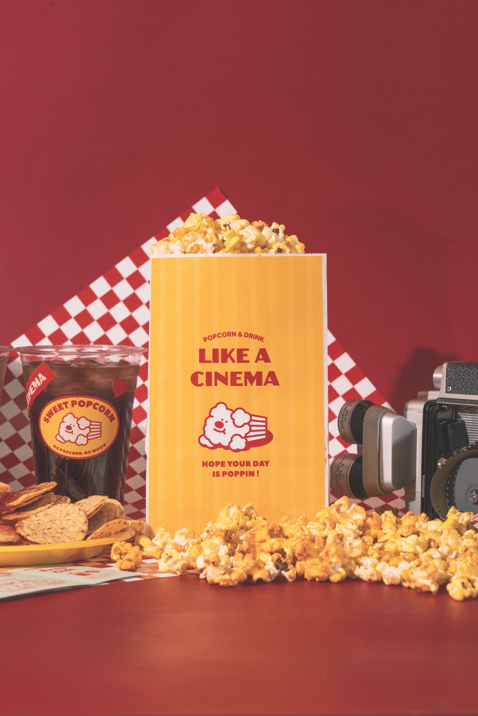 LIKE A CINEMA 메인 비주얼